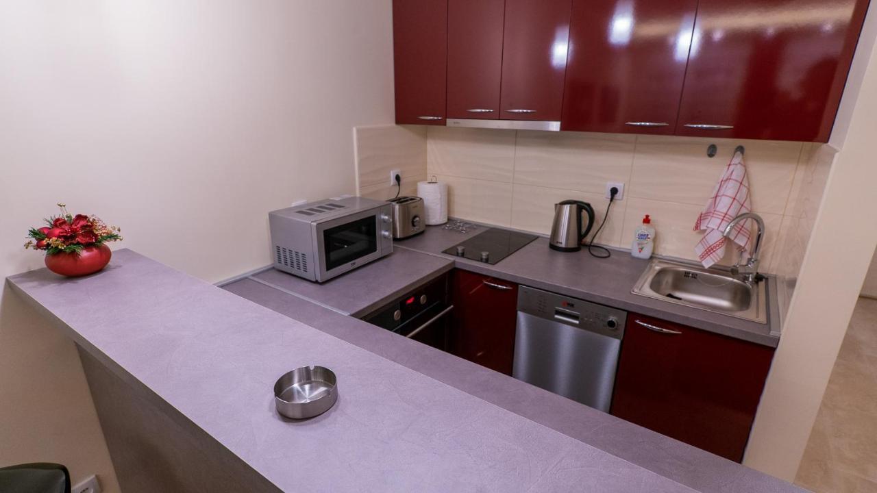 Burgundy Apartament